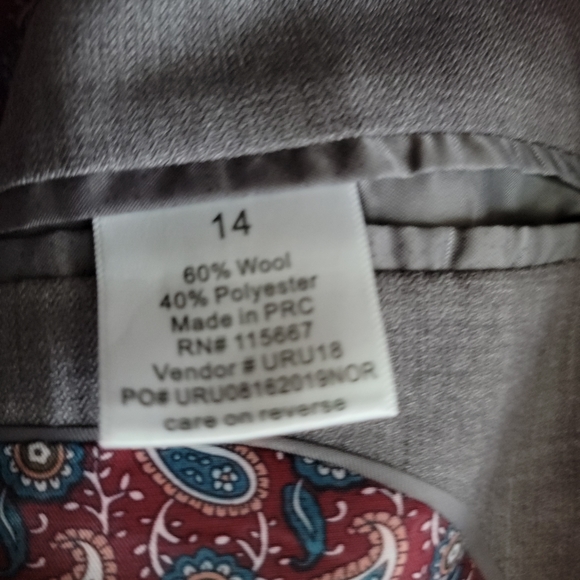 ISACC MIZRAHI Boys 2 Piece Grey Suit. NWOT. Size 14 Slim - Picture 4 of 6